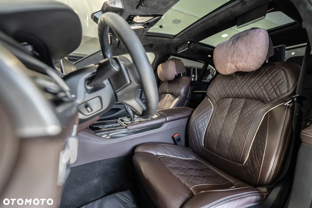 BMW Seria 7 745Le xDrive - 21
