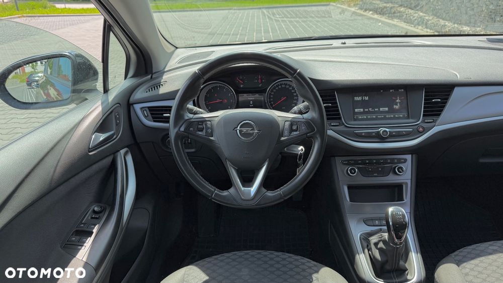 Opel Astra 1.4 T 120 Lat - 8