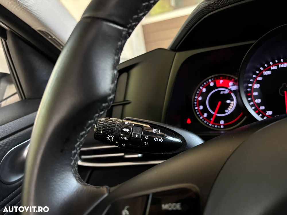HYUNDAI Elantra 2022 — imagine 22