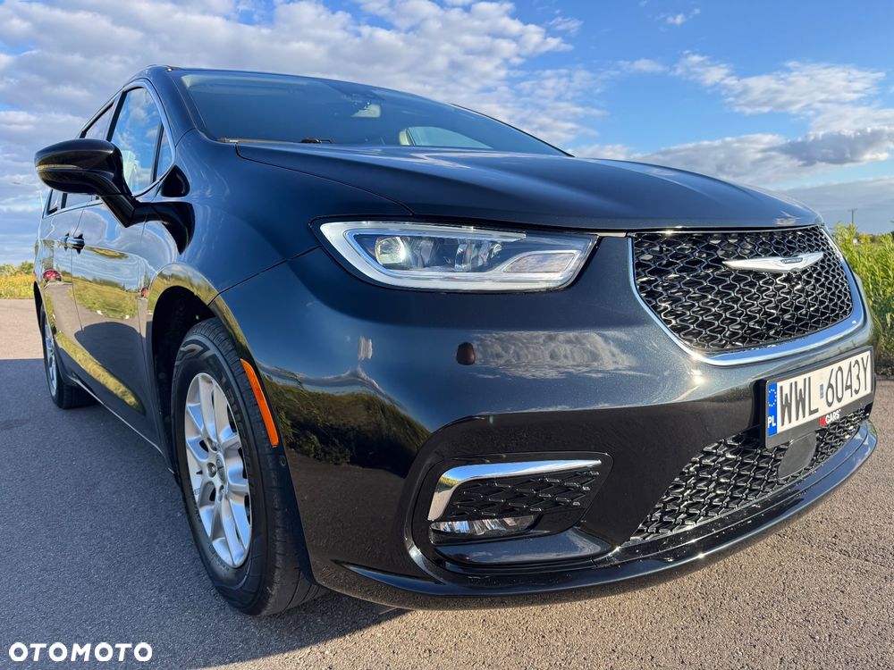 Chrysler Pacifica - 7