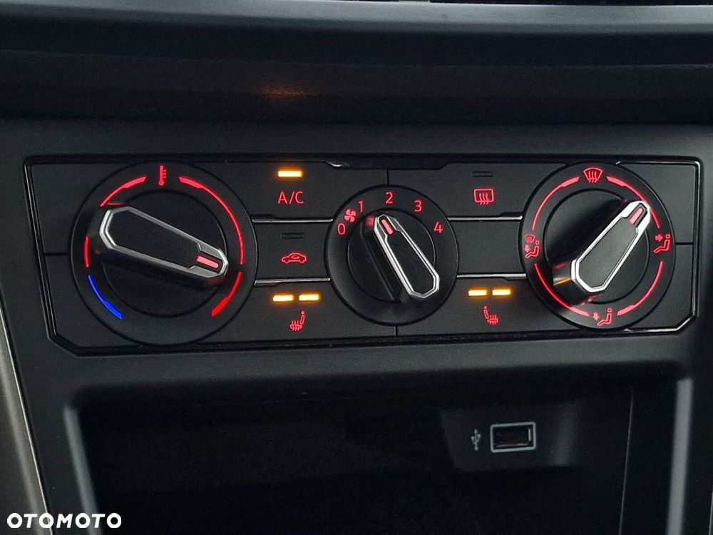 Volkswagen Polo 1.0 TSI Comfortline - 24