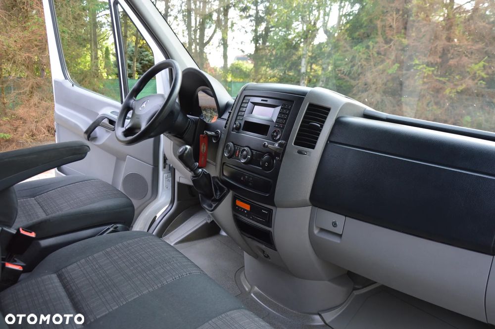 Mercedes-Benz SPRINTER 313 - 11