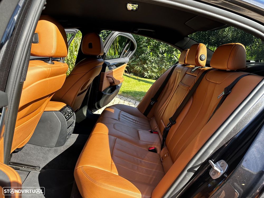 BMW 530 e iPerformance - 12