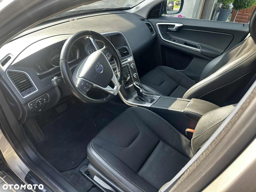 Volvo XC 60 D4 Drive-E Momentum - 15
