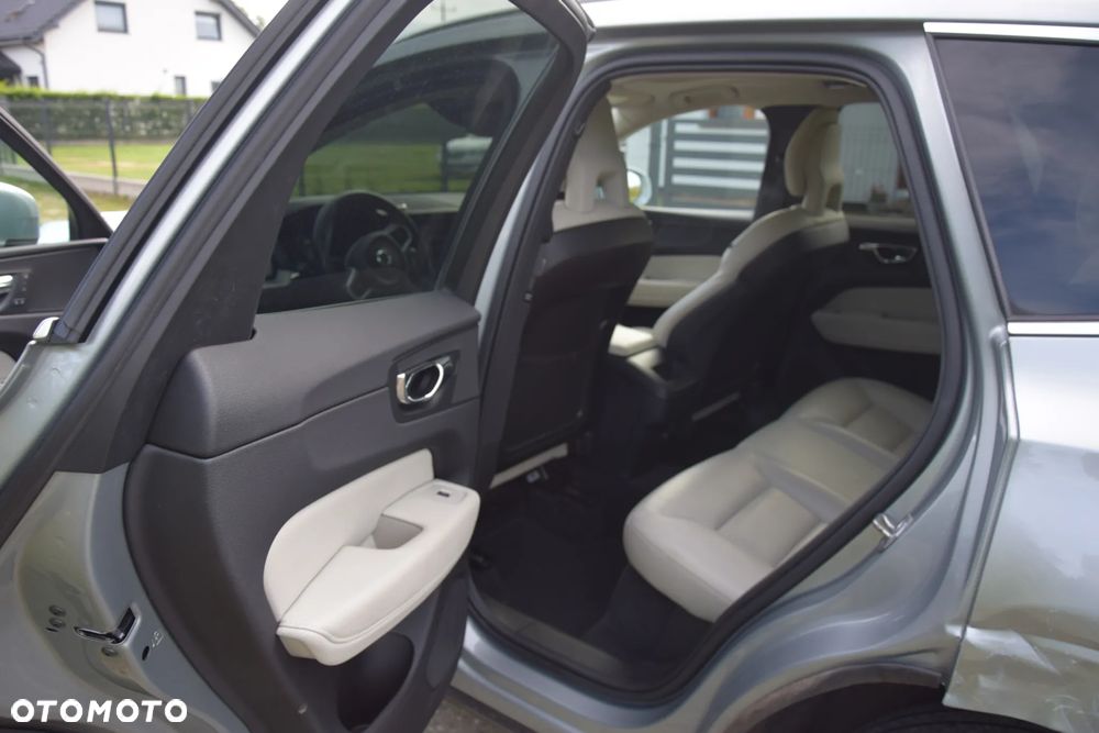 Volvo XC 60 D4 AWD Geartronic Inscription - 12