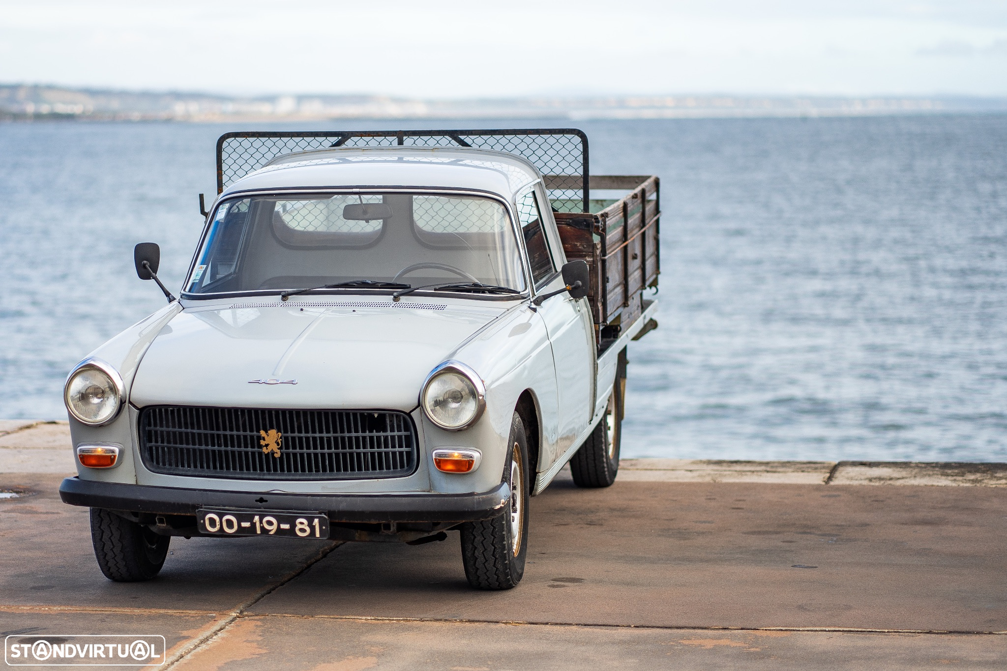Peugeot 404 - 32