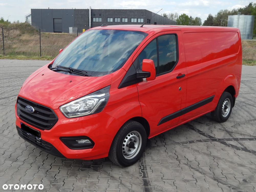 Ford Custom Transit - 38