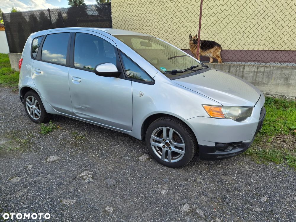 Mitsubishi Colt - 18