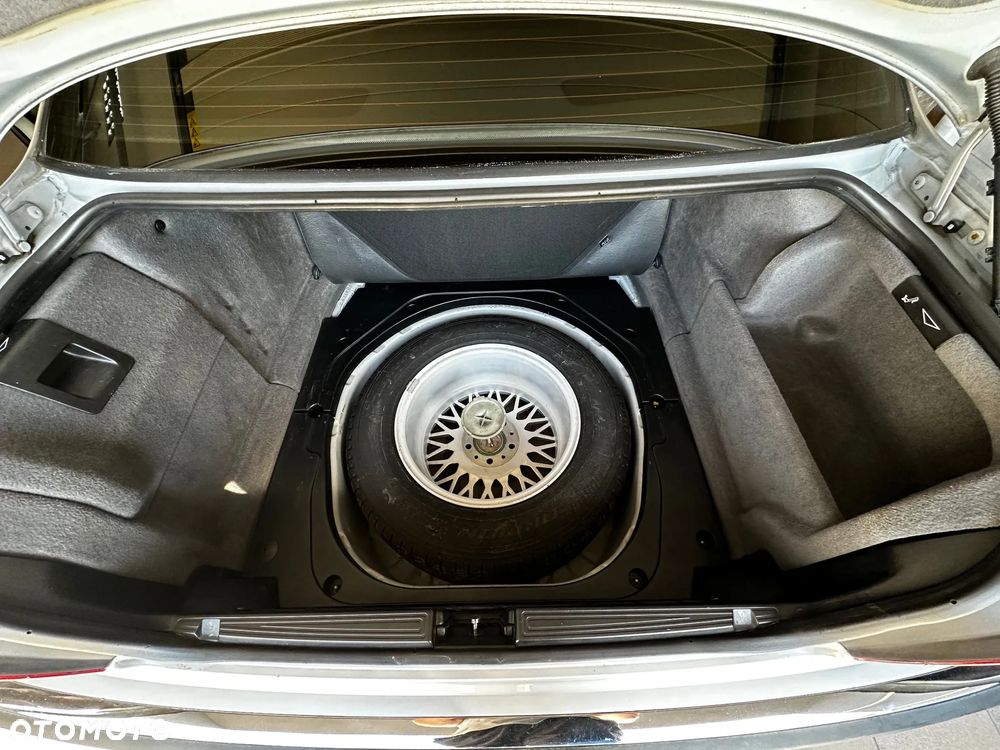 BMW Seria 7 740i V8 - 25