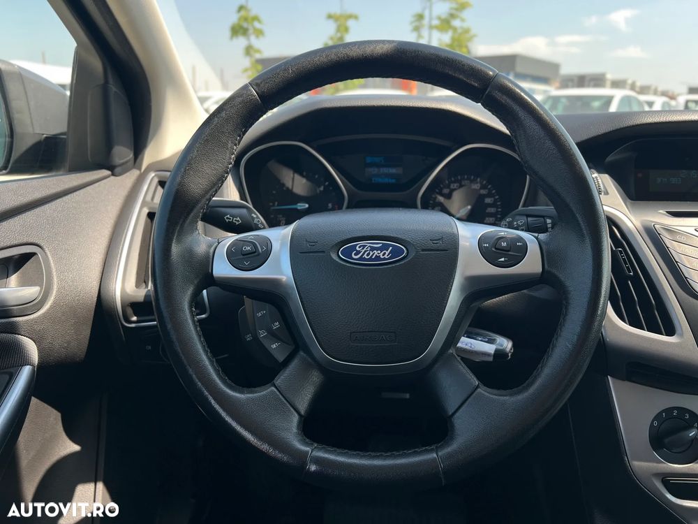 Ford Focus 2.0 TDCi DPF Aut. SYNC Edition - 14