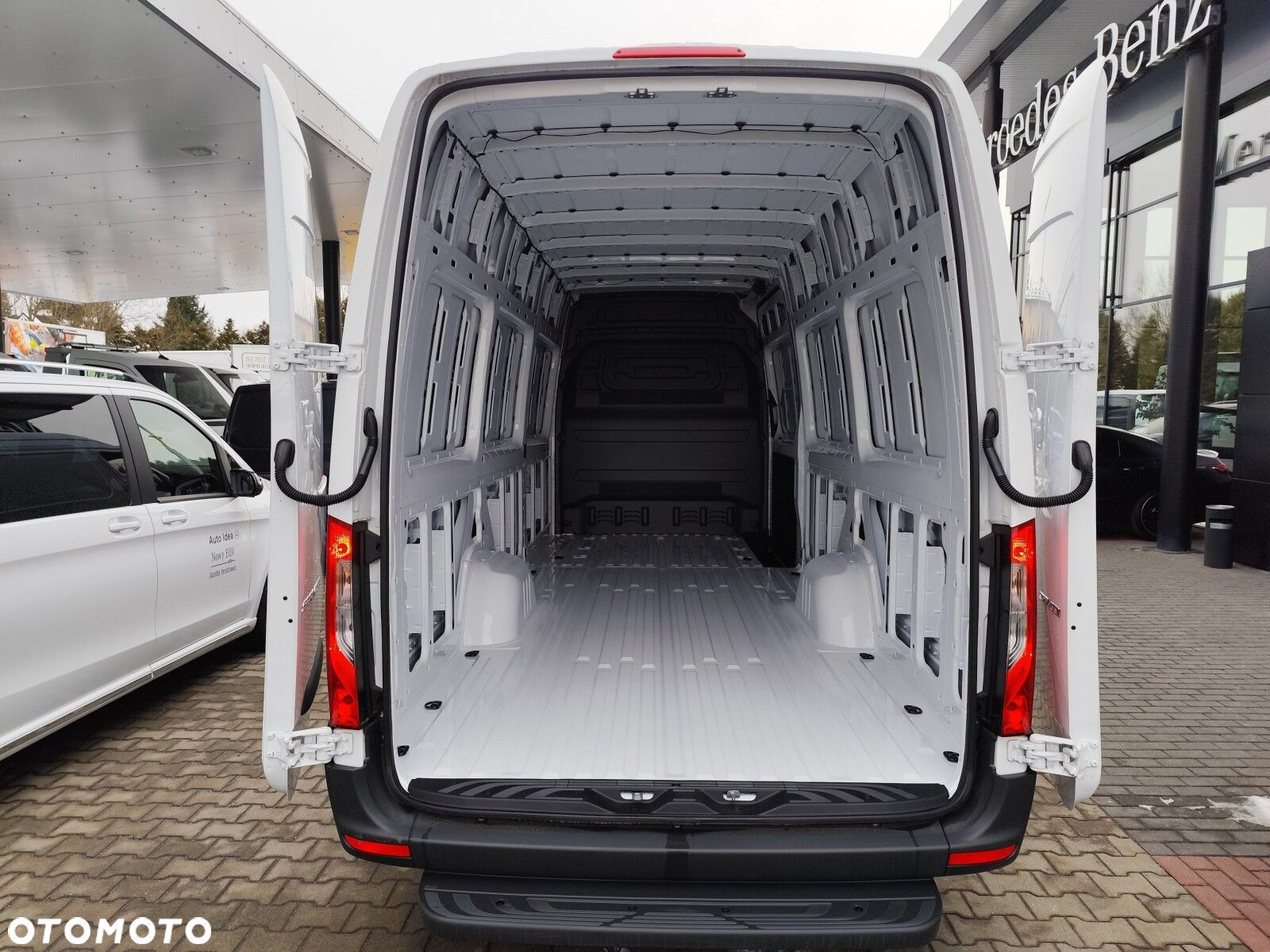 Mercedes-Benz Sprinter 317 CDI KA OM654 - 6