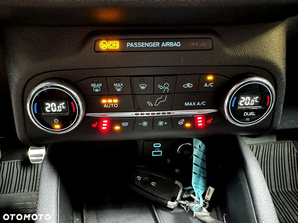 Ford Kuga - 18