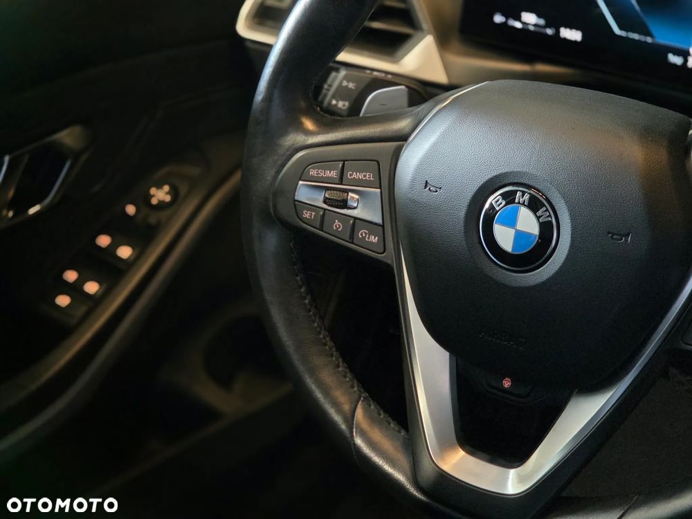 BMW Seria 3 318d MHEV Advantage - 16