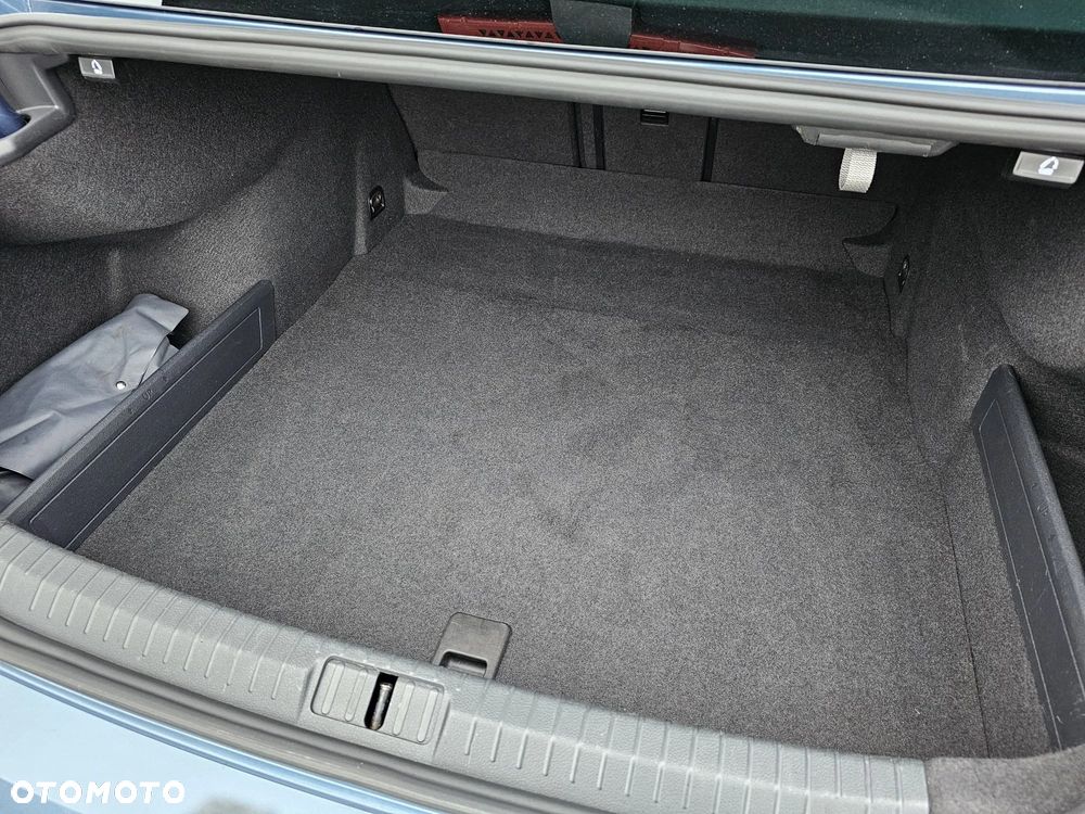 Volkswagen Passat 1.4 TSI BMT ACT Highline - 25