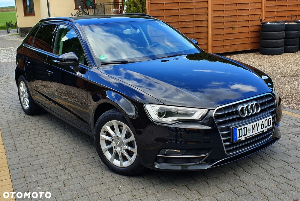 Audi A3 Sportback - 2