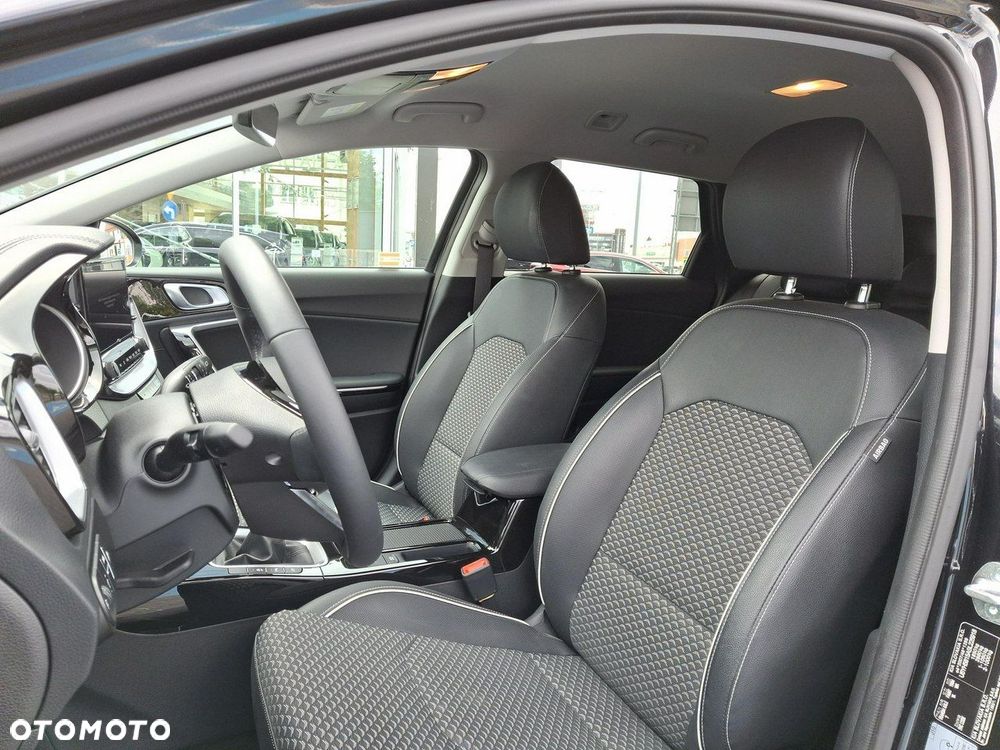 Kia Ceed 1.5 T-GDI Tribute - 11