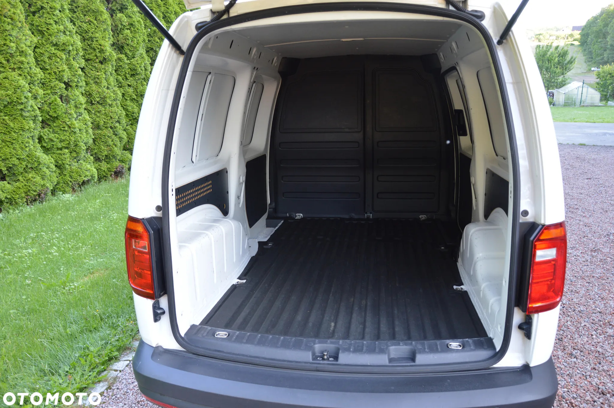 Volkswagen Caddy - 16
