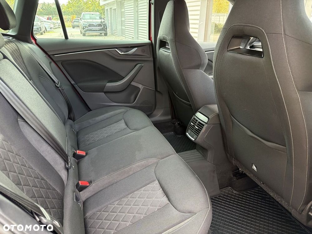 Skoda Kamiq 1.0 TSI Monte Carlo DSG - 10