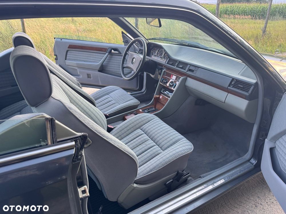 Mercedes-Benz W124 (1984-1993) - 28