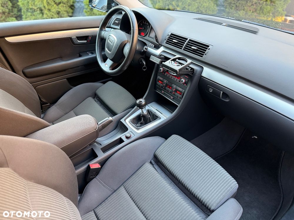 Audi A4 Avant 1.8 T - 14
