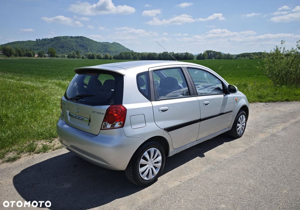 Chevrolet Kalos - 3