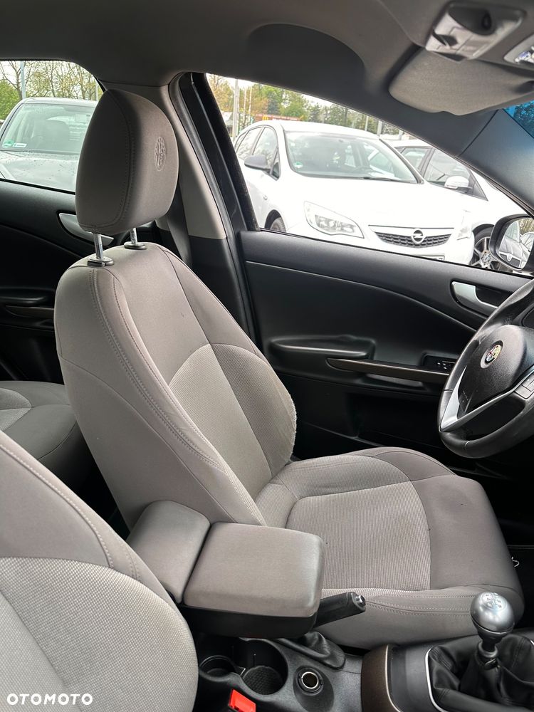 Alfa Romeo Giulietta 1.4 TB MultiAir Exclusive - 24