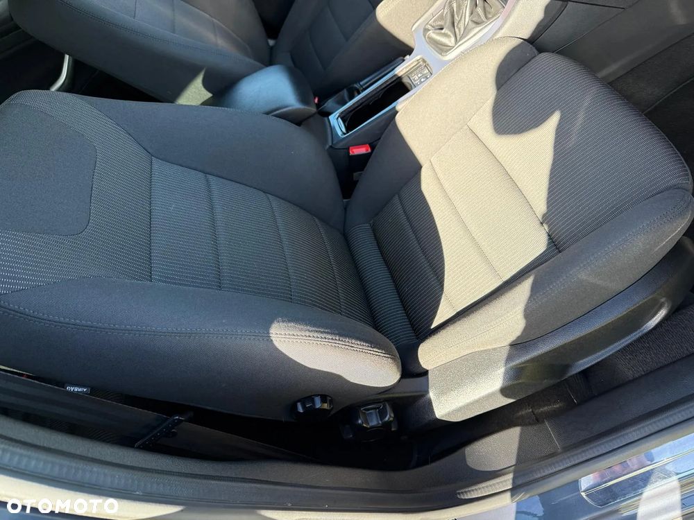 Ford Mondeo 2.0 TDCI Champions Edition - 29