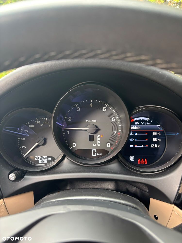Porsche Macan T - 6