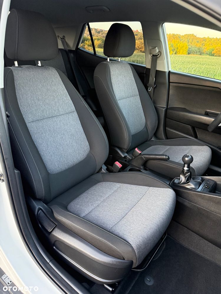Kia Stonic 1.2 M - 24