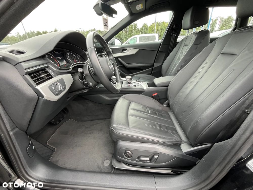 Audi A4 Avant 35 TFSI S tronic - 12