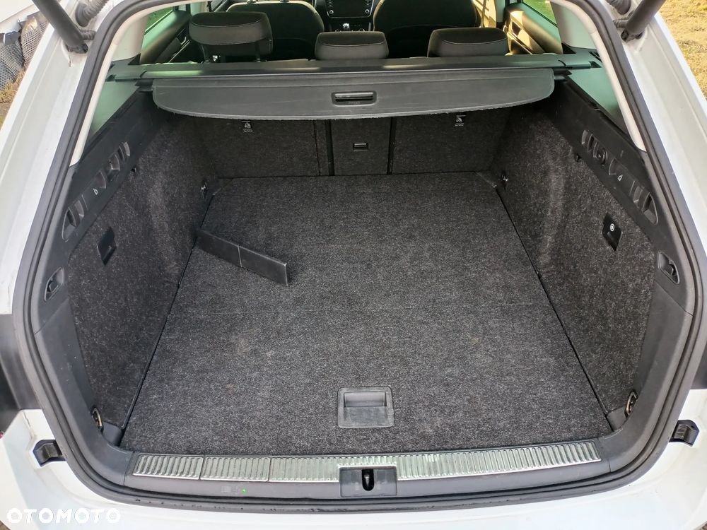 Skoda Superb 2.0 TDI Style - 14