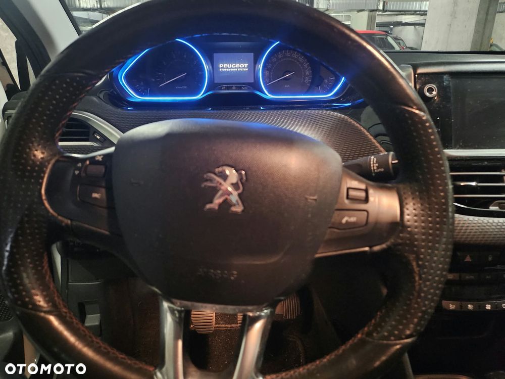 Peugeot 2008 1.2 Pure Tech Crossway S&S - 5