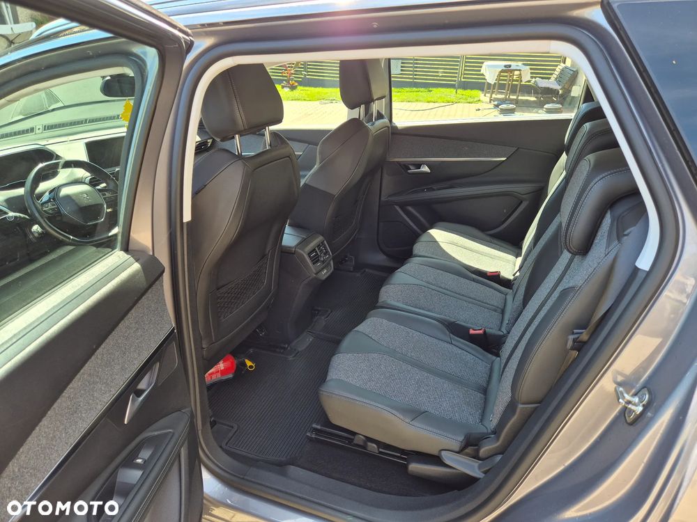 Peugeot 5008 1.5 BlueHDi Allure S&S - 8