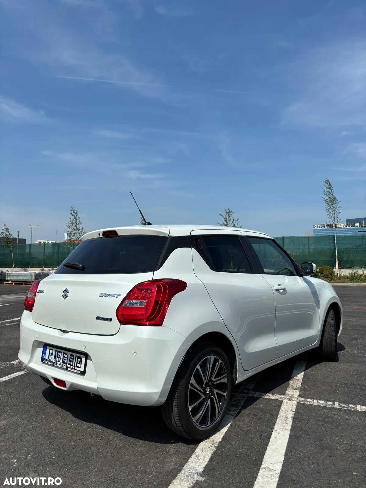 Suzuki Swift M-Hybrid 1.2 Spirit - 4
