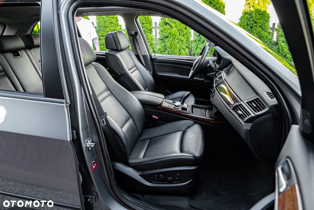 BMW X5 3.0sd xDrive - 25