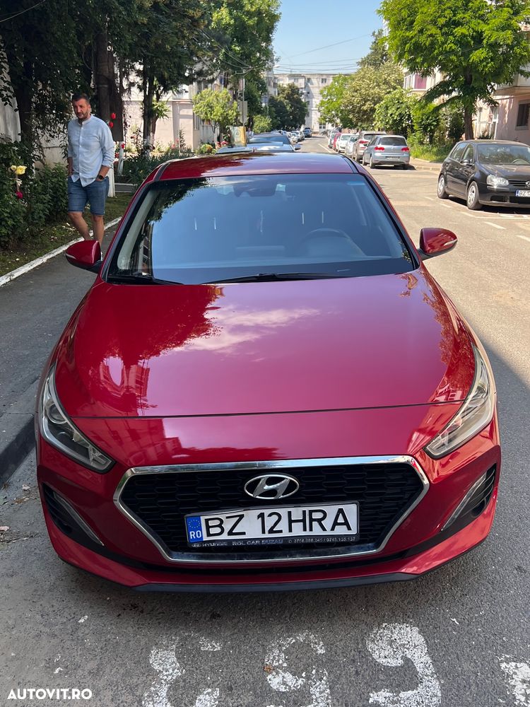 Hyundai i30 1.4 100CP 5DR M/T Highway+ - 3