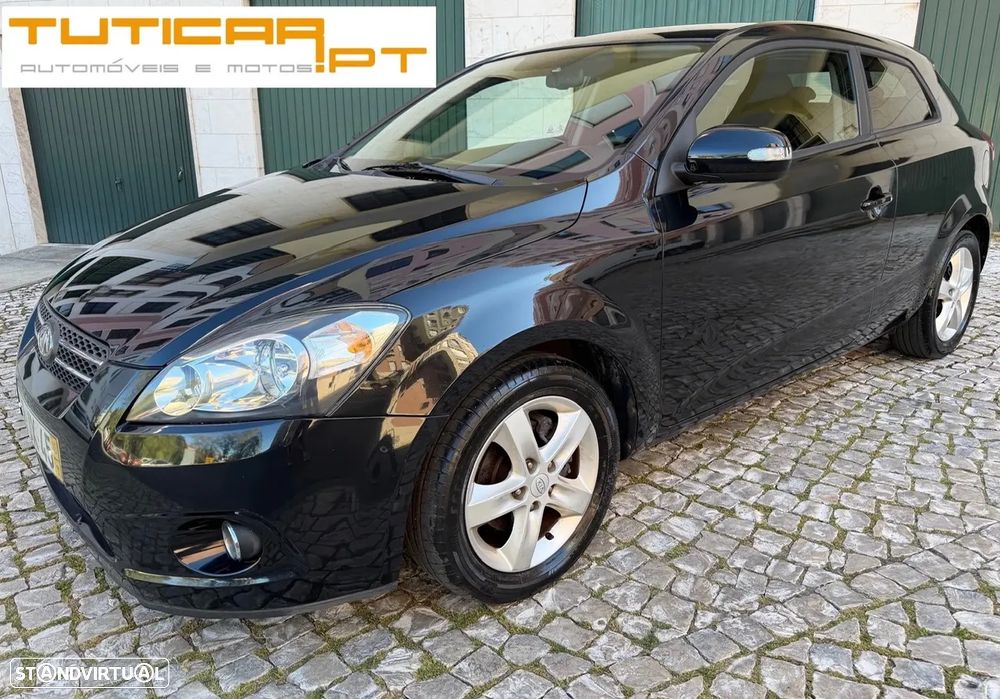 Kia Ceed S Coupé 1.4 CVVT EX ISG - 1