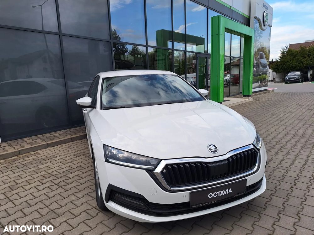 Skoda Octavia 1.5 TSI DSG MHEV Style