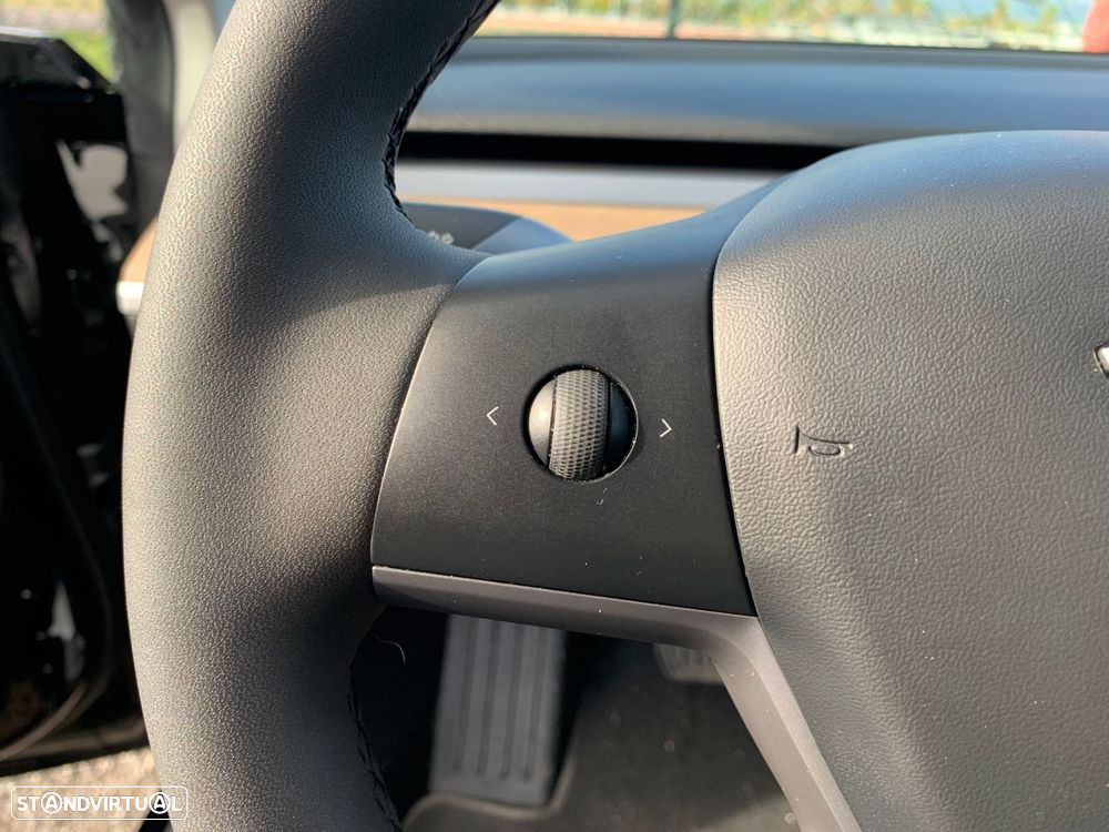 Tesla Model 3 Tração Traseira - 35