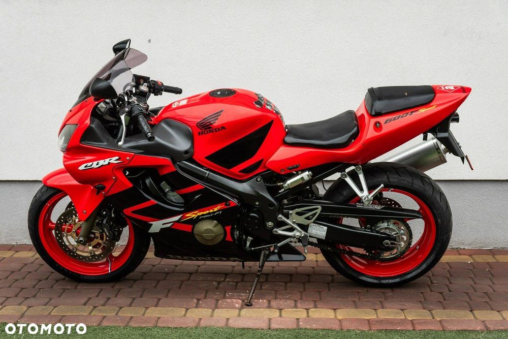 Honda CBR - 6