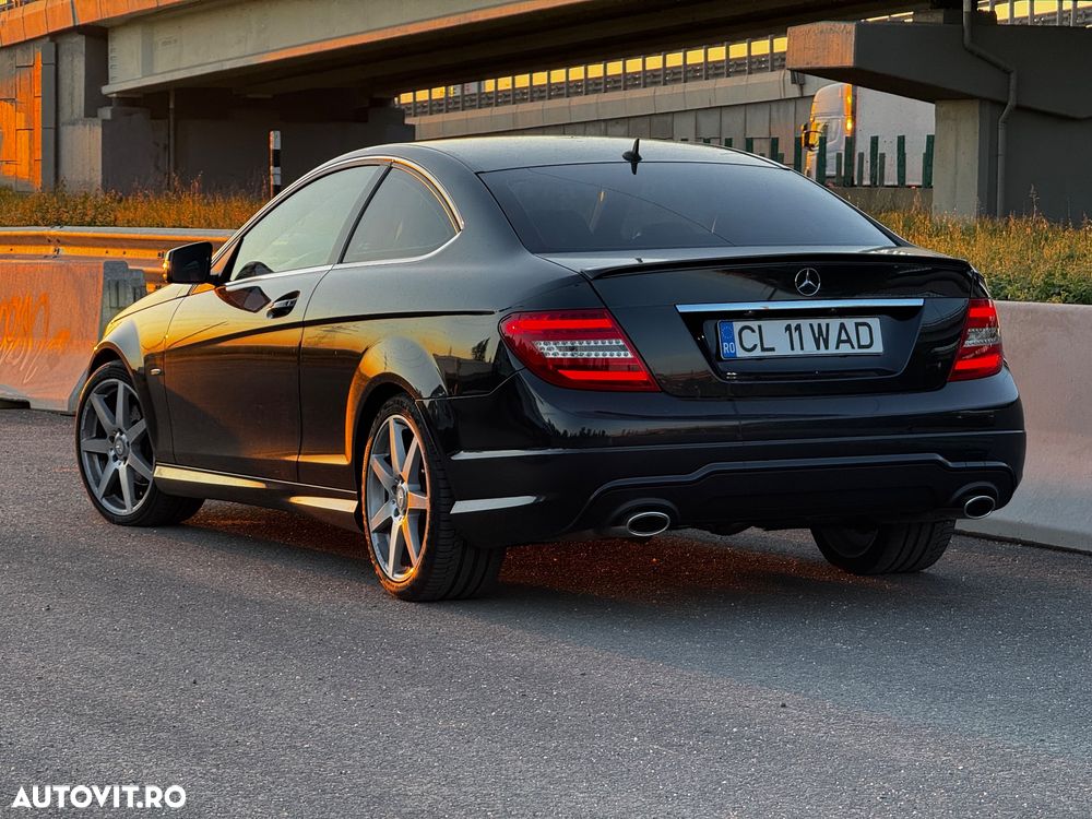 Mercedes-Benz C - 8