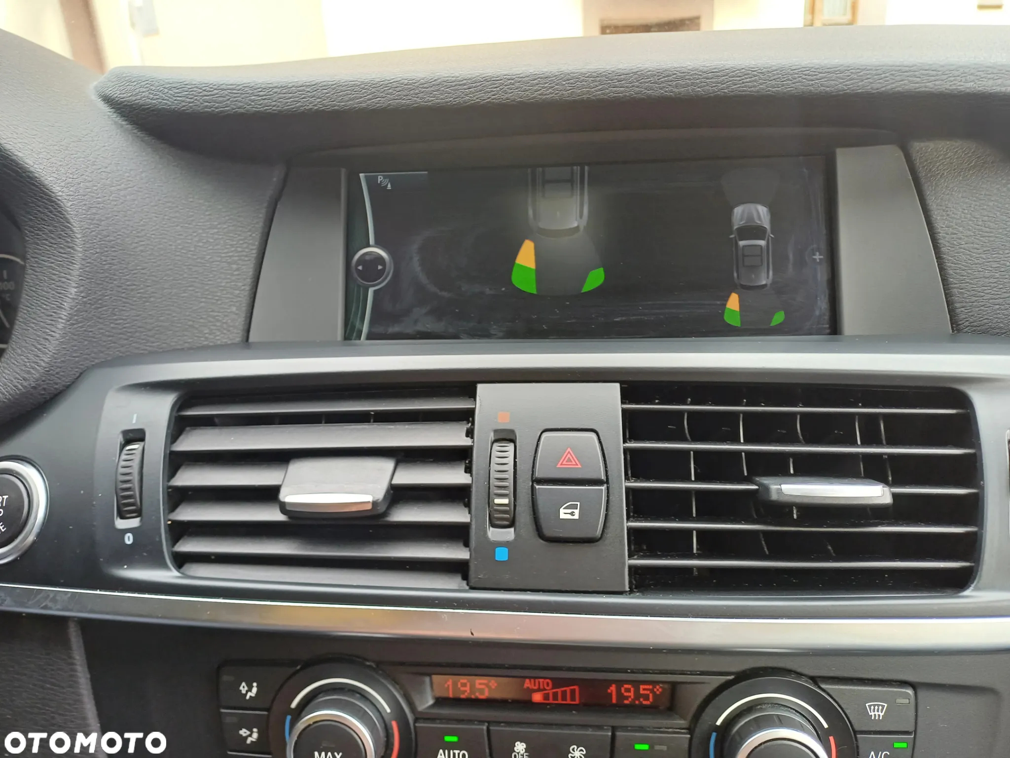 BMW X3 sDrive18d - 14