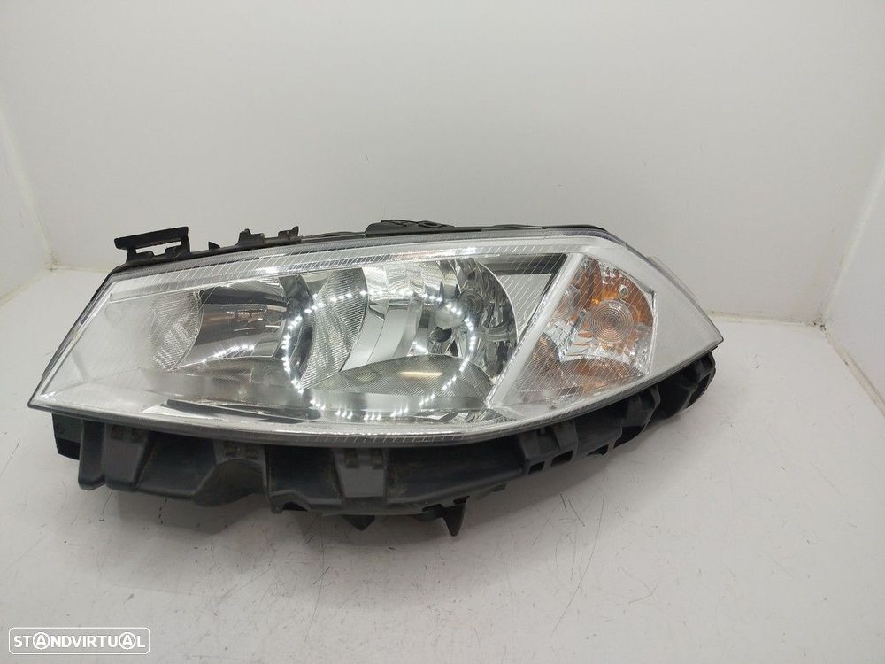 Farol/ Otica Dianteiro Esq Renault Megane Ii (Bm0/1_, Cm0/1_) - 3