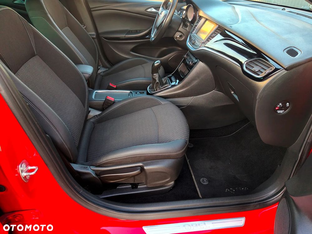 Opel Astra 1.4 Turbo Innovation - 33