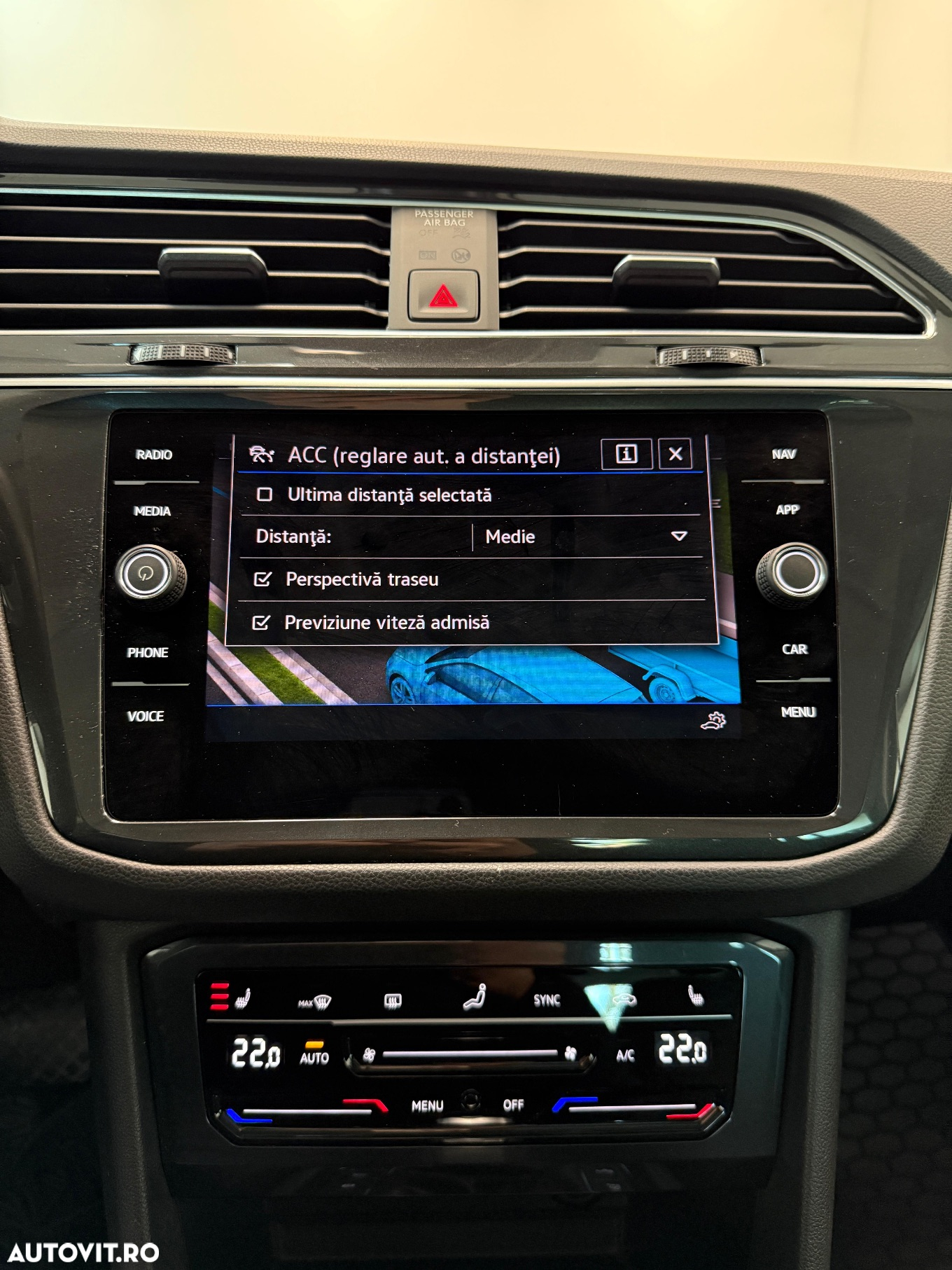 Volkswagen Tiguan 2.0 TDI SCR 4MOTION DSG Elegance - 19