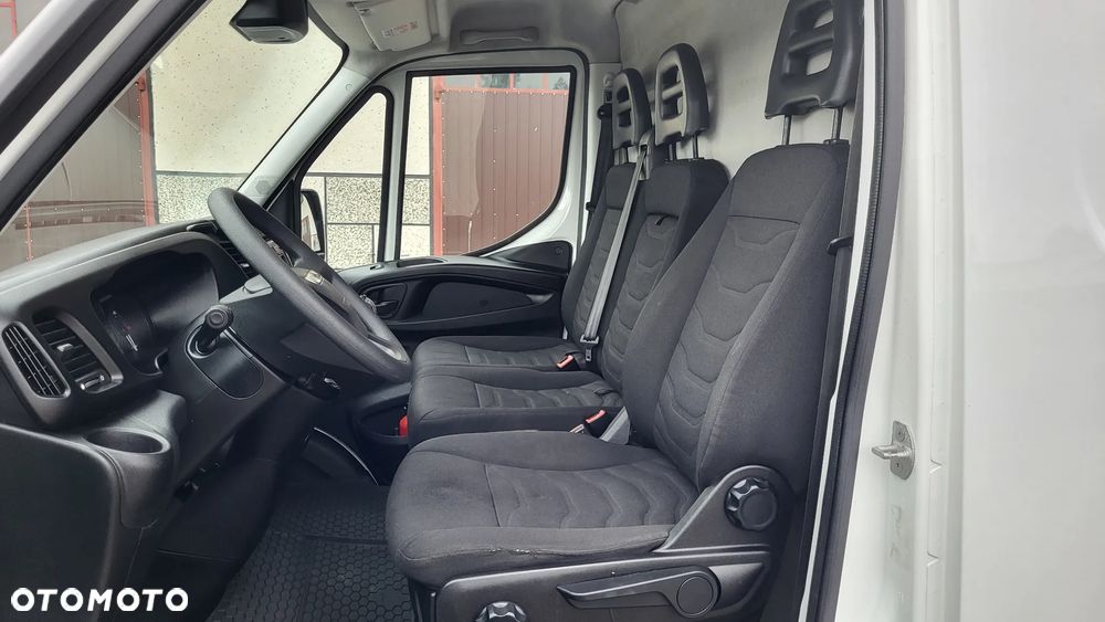 Iveco Daily 35s150 / 35s180 / furgon / blaszak - 19