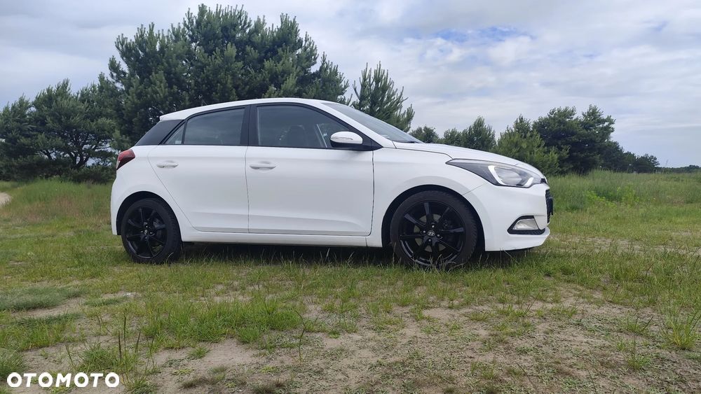 Hyundai i20 1.1 CRDi Style - 8