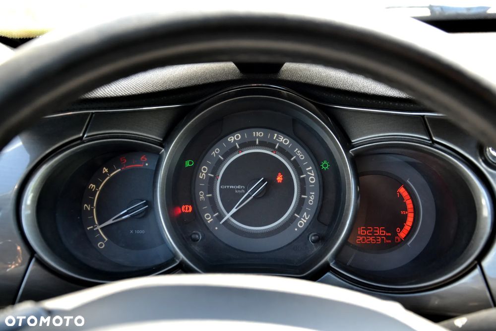 Citroën C3 1.6 e-HDi Exclusive - 16