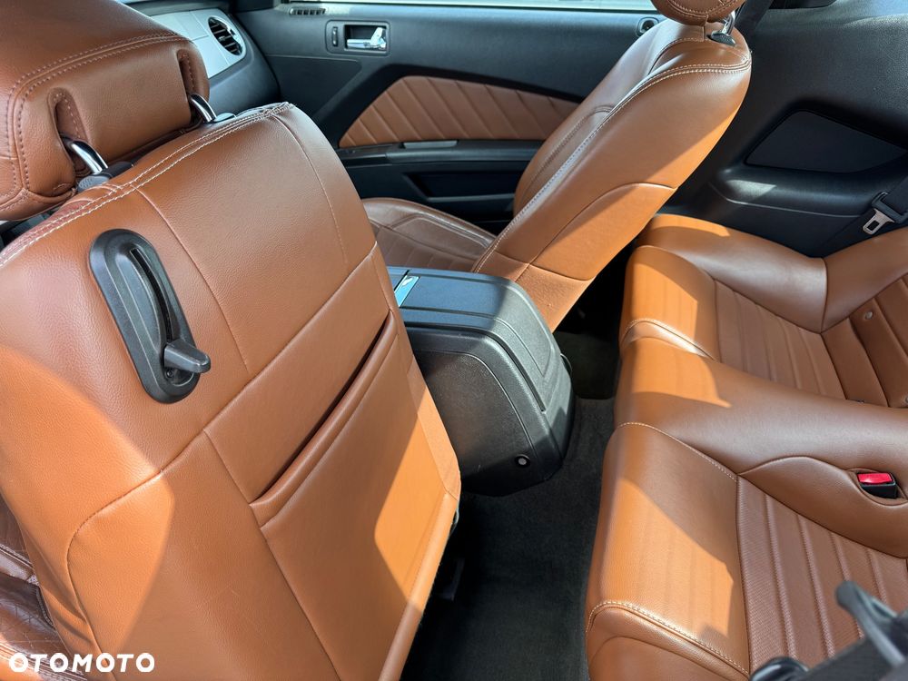 Ford Mustang 3.7 V6 Premium - 26