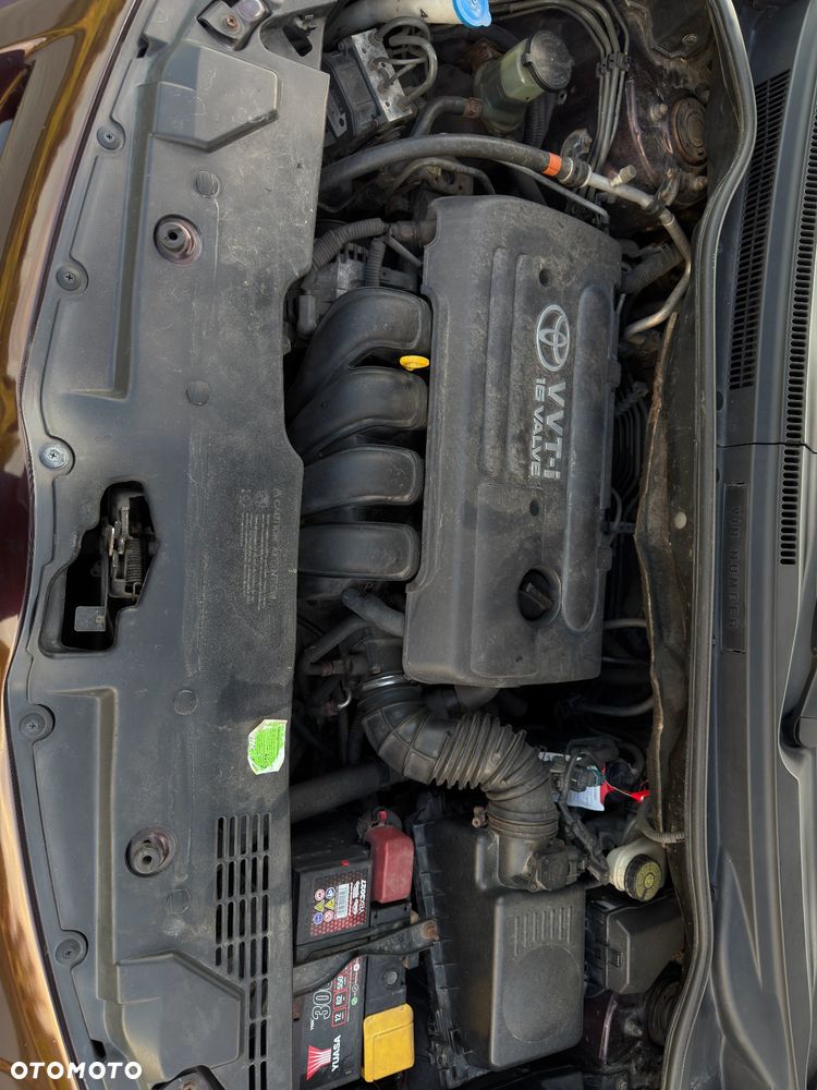 Toyota Corolla Verso 1.8 Premium + 7os MM - 12